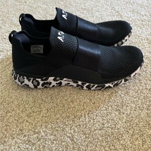 Apl techloom bliss black leopard 9.5